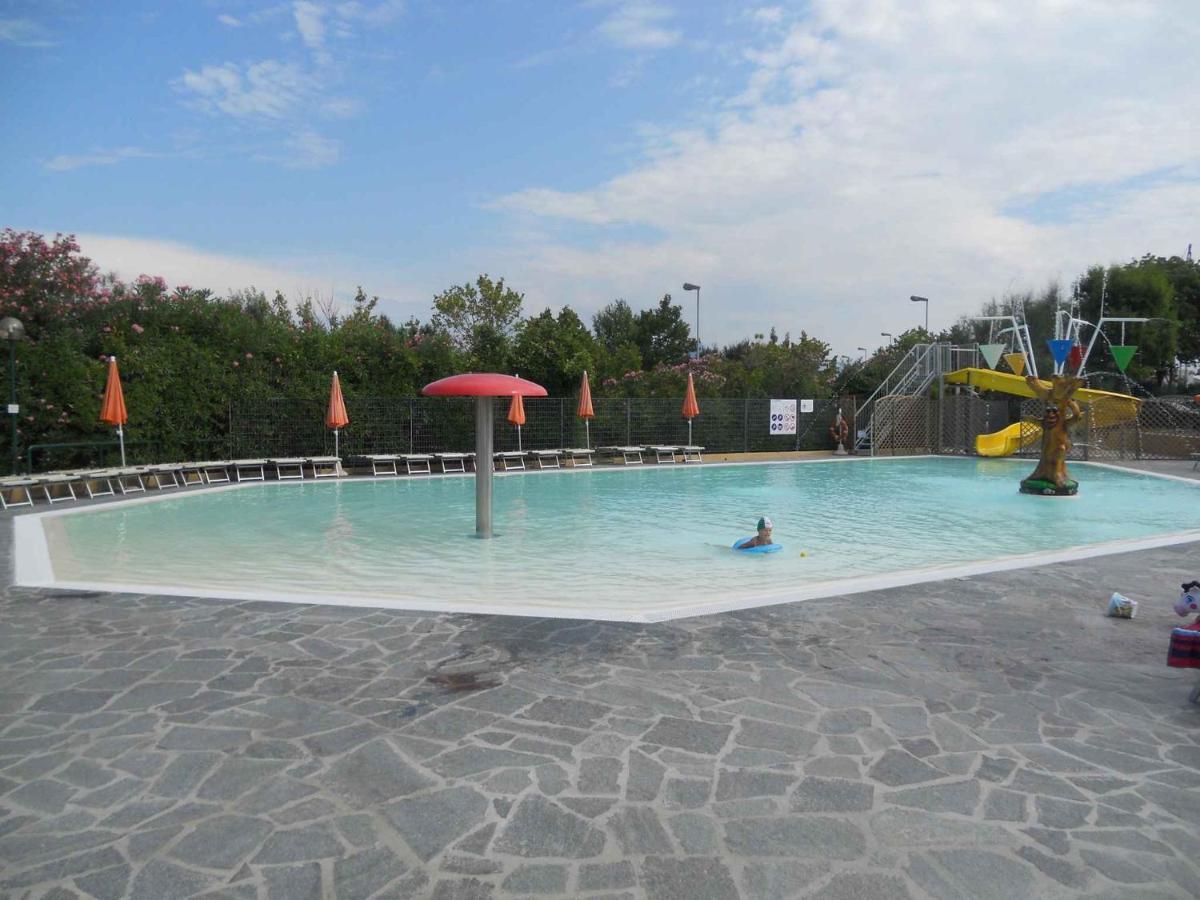 Mobilehomes In Sirmione/Gardasee 22177 Buitenkant foto